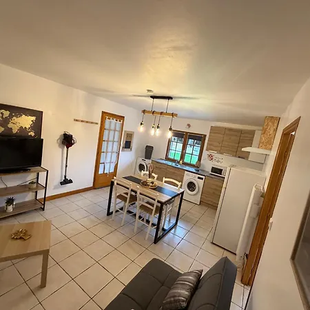 Le Hiboux アパート *